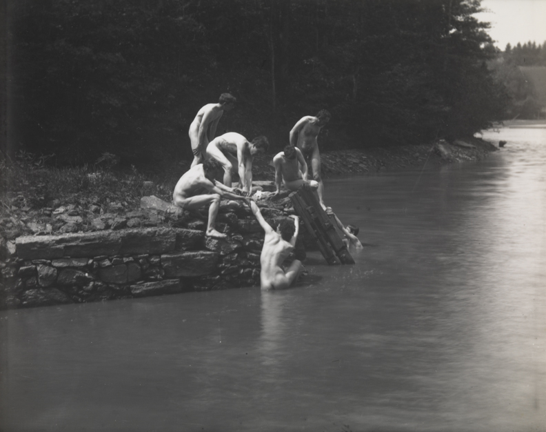 Thomas Eakins and students, swimming nude