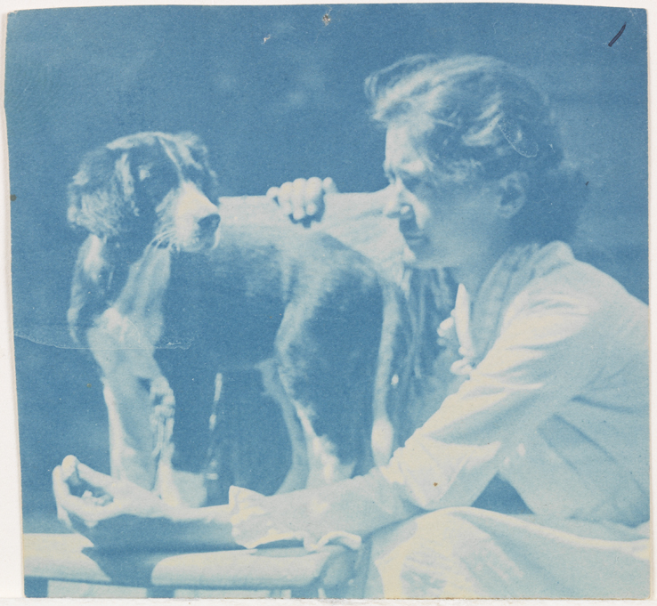 Elizabeth Macdowell with puppy