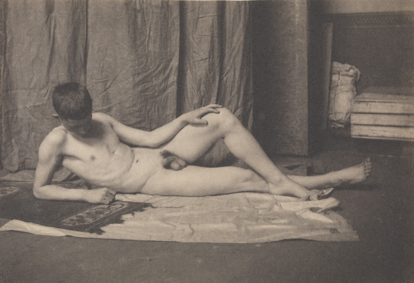 Bill Duckett nude, reclining on side, hand on knee