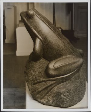  Cornelia Van Auken Chapin, Giant Frog, carved 1937, photographed ca. 1939. Marion Sanford and Cornelia Chapin papers, 1929-1988. Archives of American Art, Smithsonian Institution.