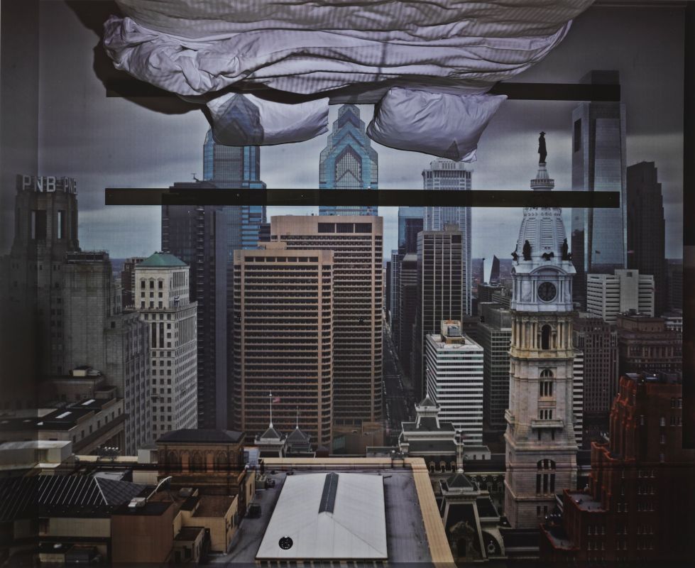Abelardo Morell, "Camera Obscura: View of Philadelphia from Loews Hotel Room #3013 with Upside Down Bed" (2014)