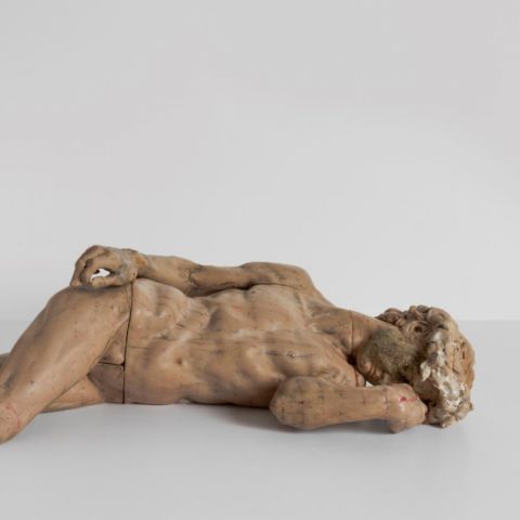 Adrián Villar Rojas, A study from the series “Two Suns,” 2015. Ceramic sculpture, 7 x 11 x 32 inches. KADIST Collection. Image: KADIST