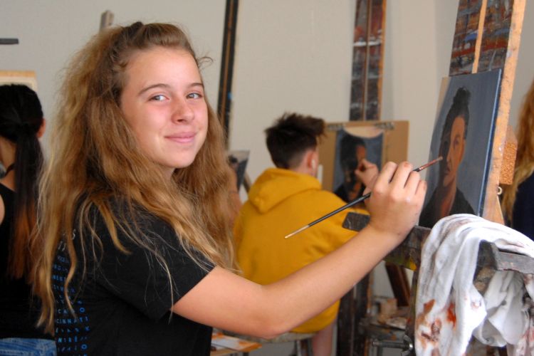 Summer Academy student painting