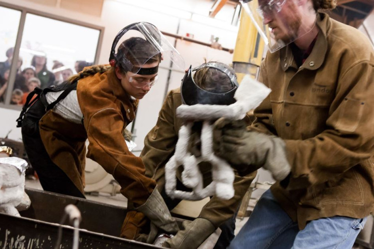 Bronze Pour